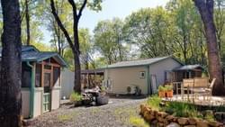 MOUNTAIN VACATION COTTAGES and PATIO