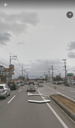 1、熊本市内方面から浜線バイパスを下ります。セブンイレブンより左折。 1、熊本市内方面から浜線バイパスを下ります。セブンイレブンより左折。