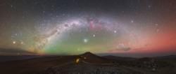 Spectacular Colors in Chilean Night Sky Spectacular Colors in Chilean Night Sky