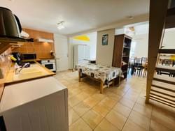Grand Gîte Soleil Cuisine avec plan de travail Grand Gîte Soleil Cuisine avec plan de travail