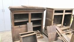 Vitrinenschrank VORHER