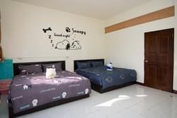二樓 史努比-四人套房(能加床) 二樓 史努比-四人套房(能加床)