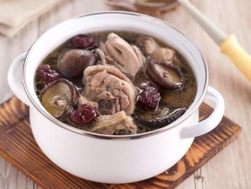 「千人品嘗」享雞湯