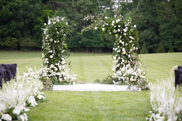 Ceremony Wedding Flowers | Charlotte Wedding Florist Ceremony Wedding Flowers | Charlotte Wedding Florist