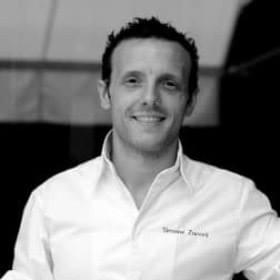 Cours de cuisine Paris avec le chef étoilé Simone Zanoni Cours de cuisine Paris avec le chef étoilé Simone Zanoni