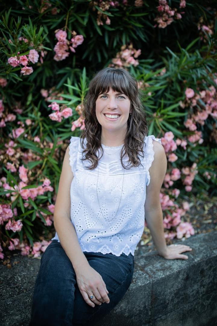 Dr. Julianna Englund Dr. Julianna Englund