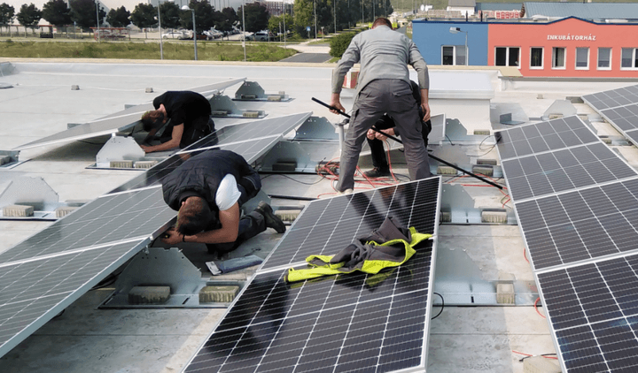Napelem szerelés kivitelezés mosonmagyaróváron STG solar Napelem szerelés kivitelezés mosonmagyaróváron STG solar