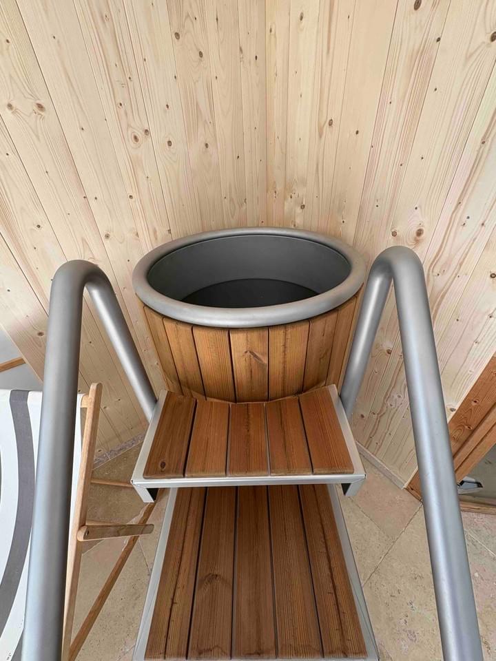 Hotel avec piscine en Ardèche - Aubenas. Hotel avec piscine en Ardèche - Aubenas.