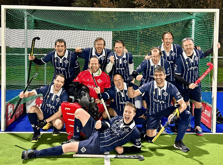 Louvain-la-Neuve Hockey Club player wearing an Intys sponsored jersey Louvain-la-Neuve Hockey Club player wearing an Intys sponsored jersey