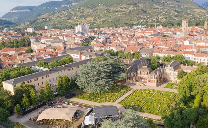Château de Flaugergues, situé à Montpellier dans l'Hérault. Château de Flaugergues, situé à Montpellier dans l'Hérault.