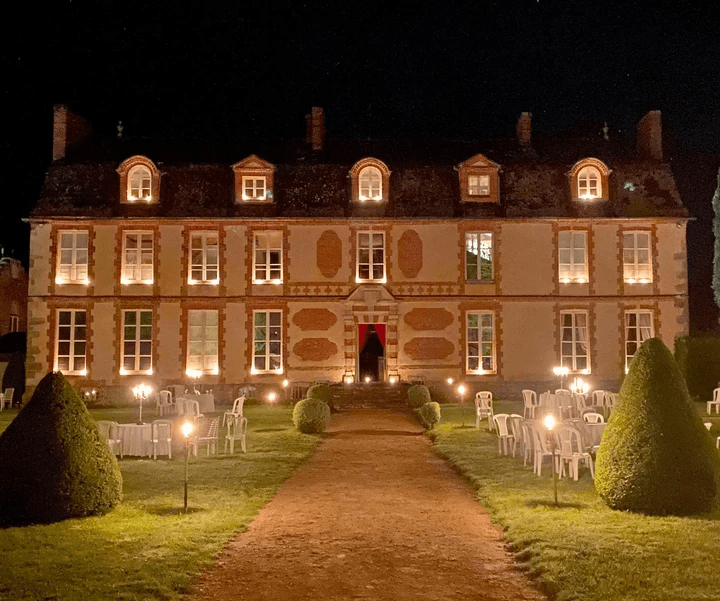 https://www.billetweb.fr/illuminations-cinematographiques-une-exploration-historique-au-chateau-de-berthenonville https://www.billetweb.fr/illuminations-cinematographiques-une-exploration-historique-au-chateau-de-berthenonville