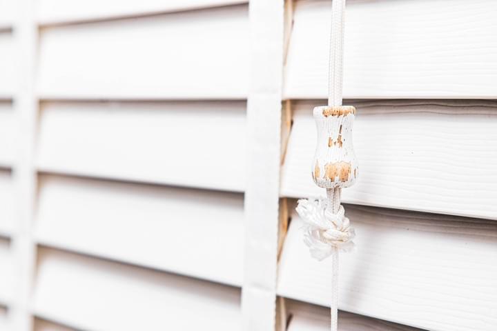 Trying to fix or repair your Roman shade or window curtains? It might be the blind cord or window string that's causing the problem. Here's how to get a new one made by Machien Industry from Taiwan Trying to fix or repair your Roman shade or window curtains? It might be the blind cord or window string that's causing the problem. Here's how to get a new one made by Machien Industry from Taiwan