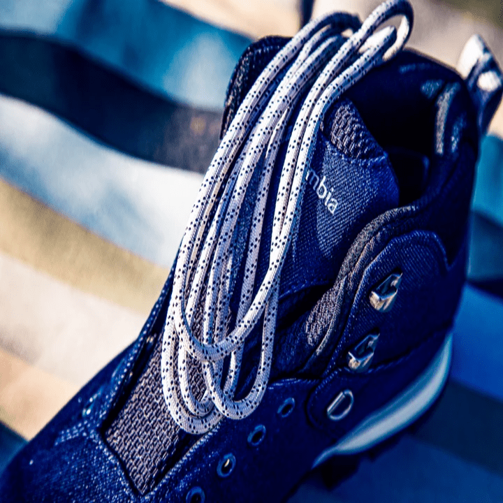 Shoelaces and shoestrings for sneakers, boots, sports shoes, and other casual shoes. Shoelaces and shoestrings for sneakers, boots, sports shoes, and other casual shoes.