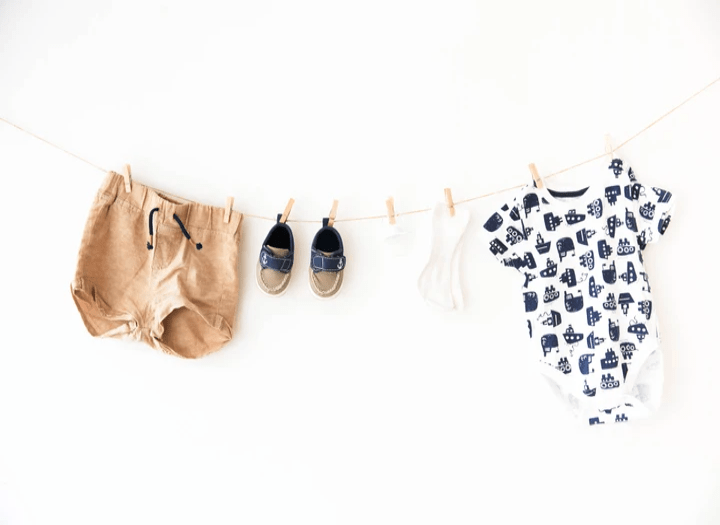 美謙株式会社| 一本のコットンロープが丁寧に紡がれ、本皮のアクセントが上品で優しい印象を与えてくれるモダンクラシカルな収納アイテムです。便利な折り畳み式洗濯ロープ。ノンスリップハンガー 収納 部屋干し グッズ 旅行 トラベル 海外旅行 用品 便利グッズ 出張 旅行 ハンガーストップロープ。ランドリーロープ 物干しロープ 物干しハンガー ランドリーハンガー 物干しヒモ 洗濯ヒモ 洗濯ロープ 洗濯バサミ付ロープ カラフル 伸縮可能 便利 使い勝手 簡単収納 ネビラチェーン キャンプ用に 美謙株式会社| 一本のコットンロープが丁寧に紡がれ、本皮のアクセントが上品で優しい印象を与えてくれるモダンクラシカルな収納アイテムです。便利な折り畳み式洗濯ロープ。ノンスリップハンガー 収納 部屋干し グッズ 旅行 トラベル 海外旅行 用品 便利グッズ 出張 旅行 ハンガーストップロープ。ランドリーロープ 物干しロープ 物干しハンガー ランドリーハンガー 物干しヒモ 洗濯ヒモ 洗濯ロープ 洗濯バサミ付ロープ カラフル 伸縮可能 便利 使い勝手 簡単収納 ネビラチェーン キャンプ用に