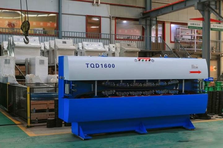 Caterpillar pneumatic traction device Caterpillar pneumatic traction device