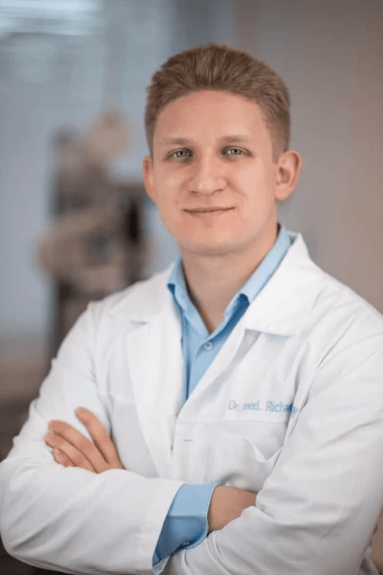 Dr. med. (H) Richard Nagy Dr. med. (H) Richard Nagy