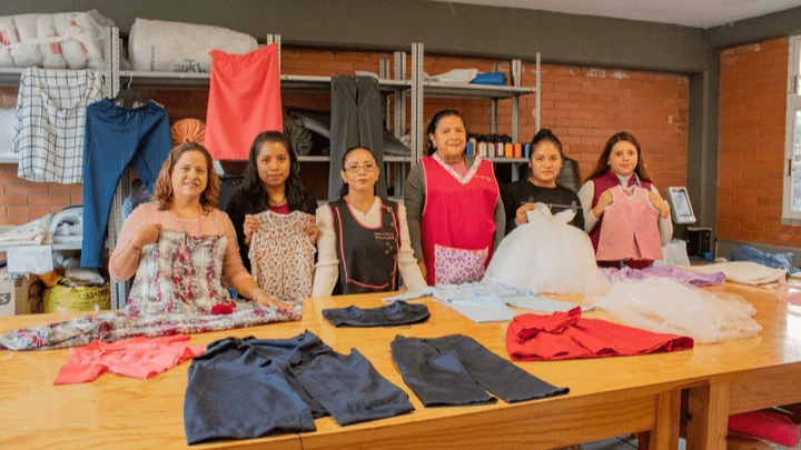 taller-corte-y-confeccion-para-mujeres-en-patronato-cuajimalpa-iap-720x405 taller-corte-y-confeccion-para-mujeres-en-patronato-cuajimalpa-iap-720x405