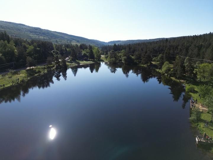 lac du bonheur en été lac du bonheur en été