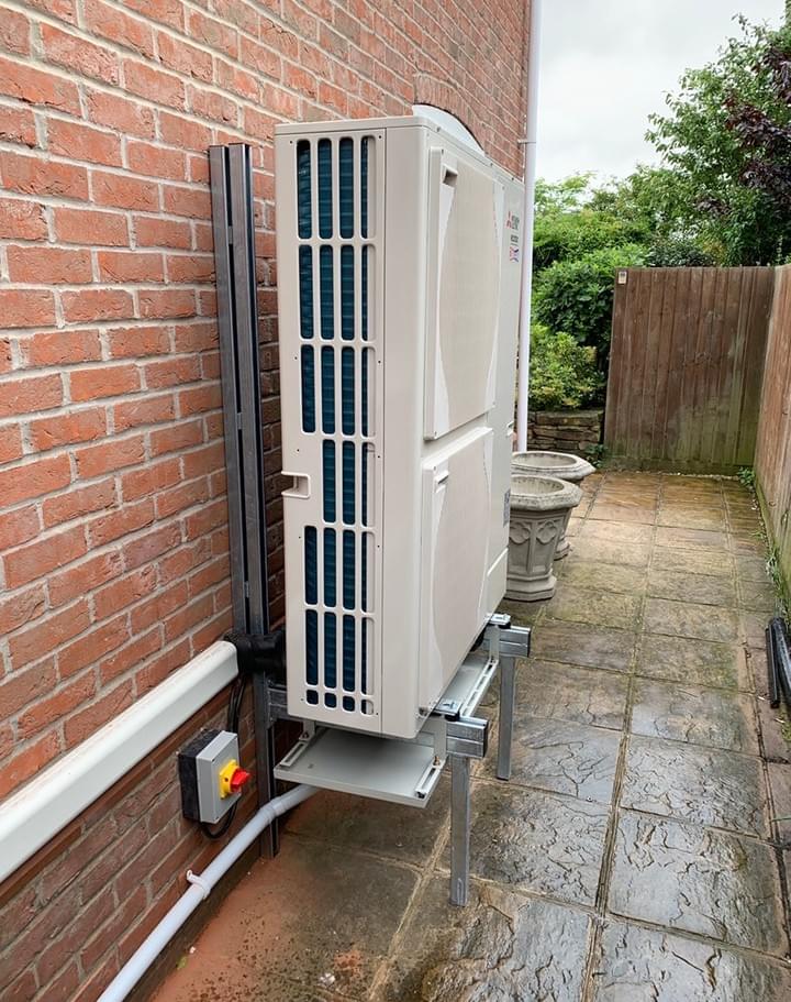 Hybrid air source heat pump installation Hybrid air source heat pump installation