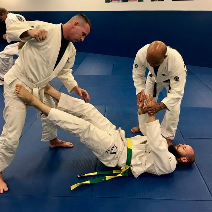 Punch Defense on The Ground Punch Defense on The Ground