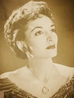 Naomi Farr Naomi Farr