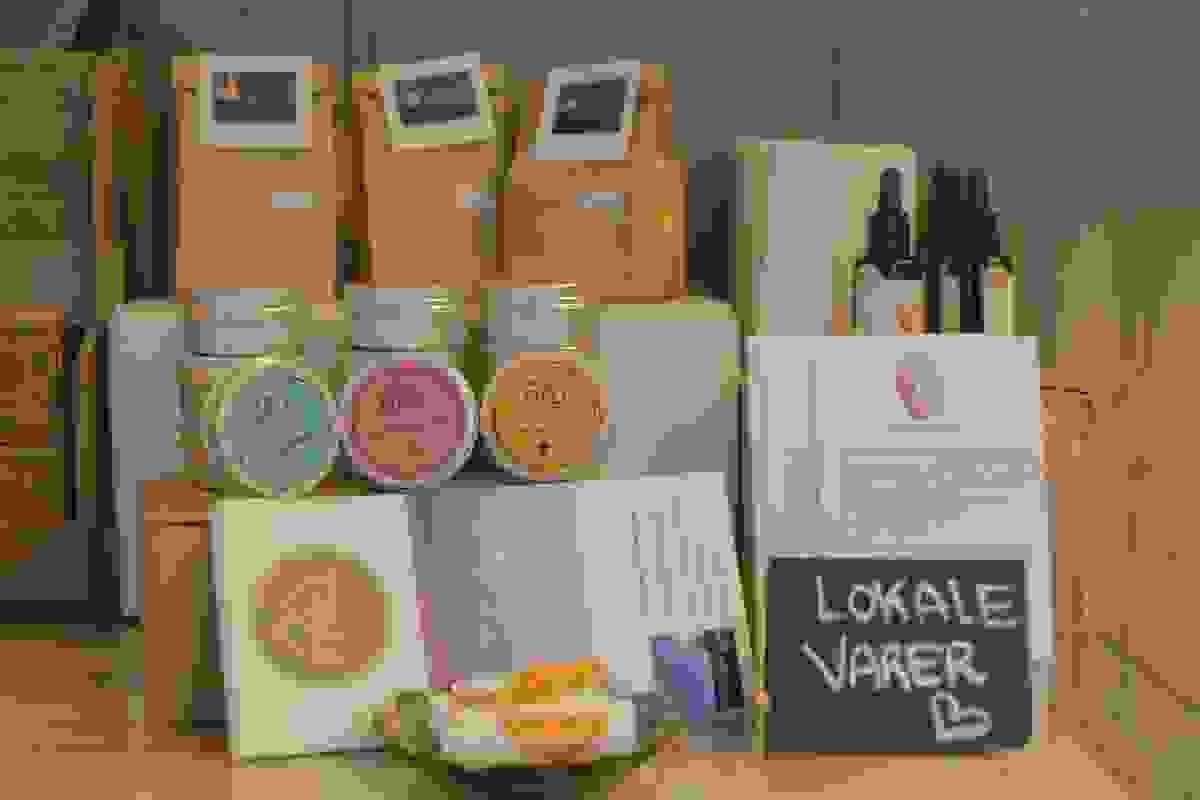 Shop our bulk selection of high-quality herbs, spices, and grains, perfect for your culinary adventures. Bulk Herbs, Spices, and Grains What We Offer Small and cozy local health food store, with focus on eco friendly home products (kitchen and bath) and organic plant based products and snacks, also herbs, spices and grains on bulk, plus teas and coffee. Shop our bulk selection of high-quality herbs, spices, and grains, perfect for your culinary adventures. Bulk Herbs, Spices, and Grains What We Offer Small and cozy local health food store, with focus on eco friendly home products (kitchen and bath) and organic plant based products and snacks, also herbs, spices and grains on bulk, plus teas and coffee.