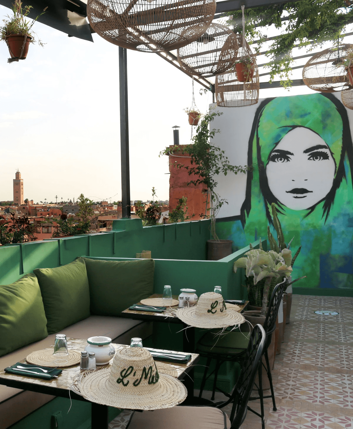 Enjoy a unique culinary experience with our typical Moroccan dishes, prepared with fresh ingredients and local spices. Exquisite Gastronomy Our Characteristics hotel medina marrakech Enjoy a unique culinary experience with our typical Moroccan dishes, prepared with fresh ingredients and local spices. Exquisite Gastronomy Our Characteristics hotel medina marrakech