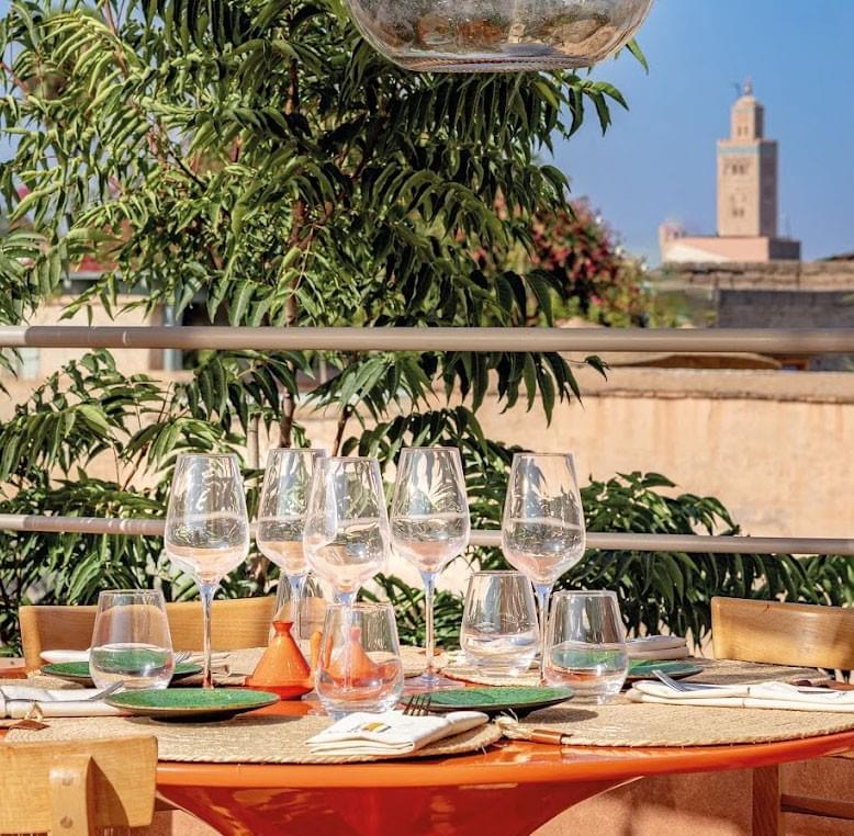 Enjoy a unique culinary experience with our typical Moroccan dishes, prepared with fresh ingredients and local spices. Exquisite Gastronomy Our Characteristics hotel medina marrakech Enjoy a unique culinary experience with our typical Moroccan dishes, prepared with fresh ingredients and local spices. Exquisite Gastronomy Our Characteristics hotel medina marrakech