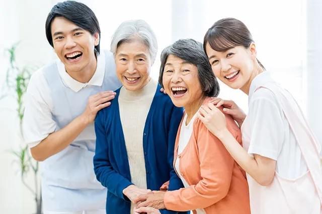 心照護的專業看護服務 心照護的專業看護服務