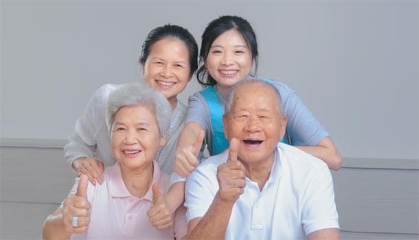 心照護的專業看護服務 心照護的專業看護服務