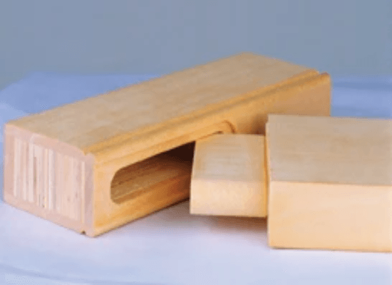 Traditional solid panel shutters construction Traditional solid panel shutters construction