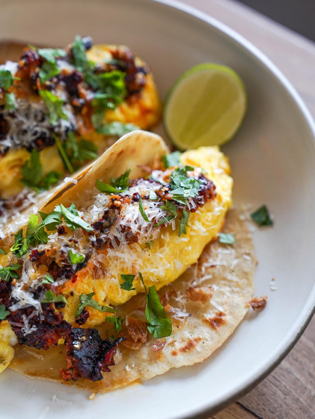 the common menu chorizo brekky tacos the common menu chorizo brekky tacos