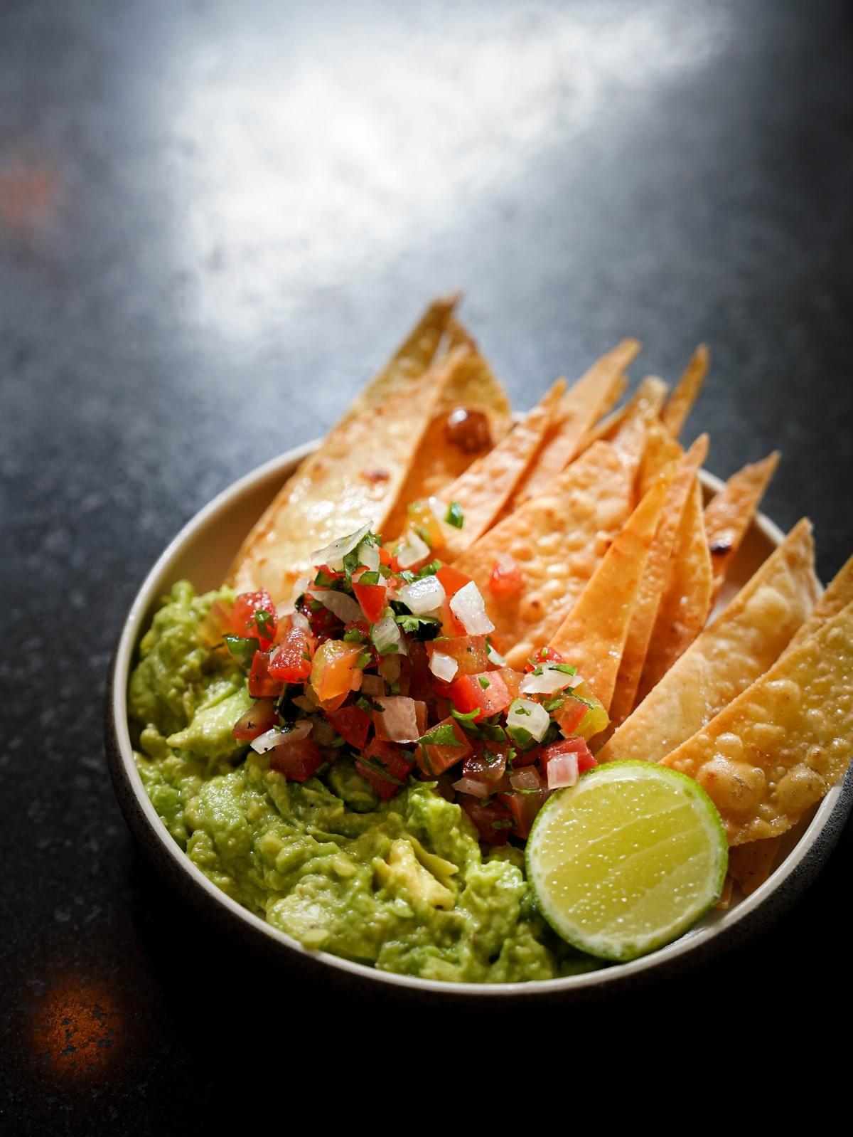 the common menu guacamole & house made tortilla chips the common menu guacamole & house made tortilla chips