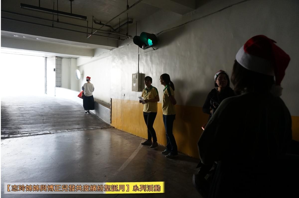 志玲姊姊即將抵達,我們都好緊張啊!呵...... 志玲姊姊即將抵達,我們都好緊張啊!呵......
