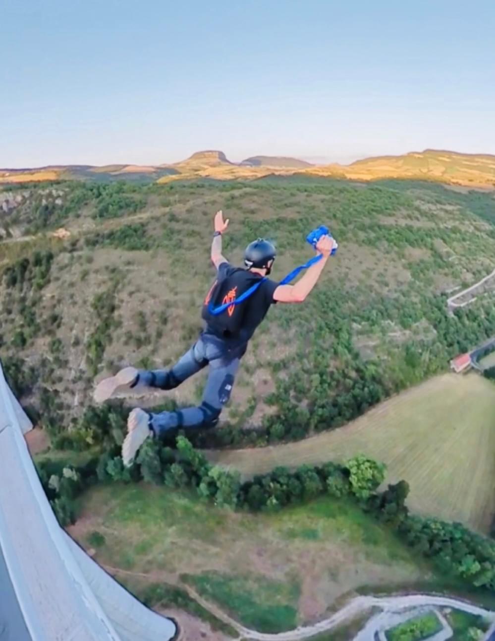 BASE JUMP UK BASE JUMP UK
