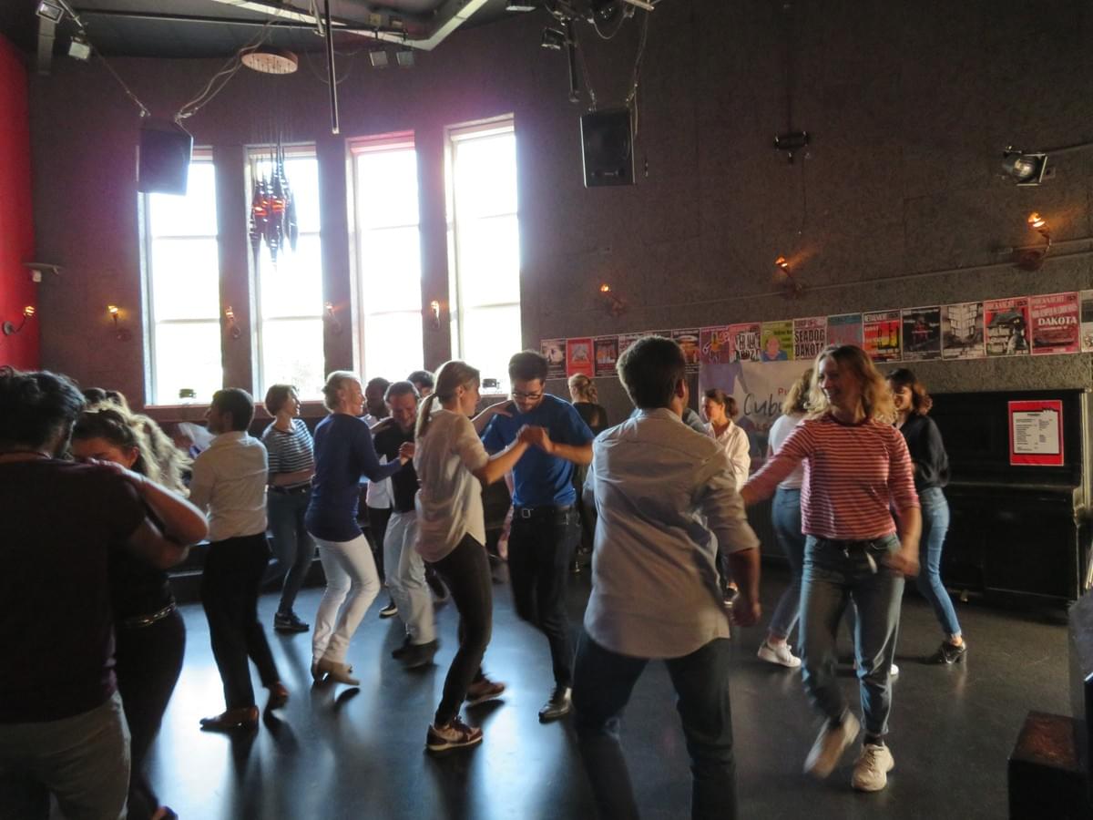 Groepslessen Cubaanse salsa @ Volta Groepslessen Cubaanse salsa @ Volta