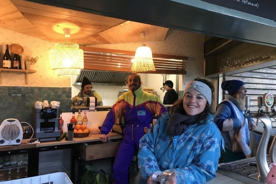 Voir l'article Voir l'article