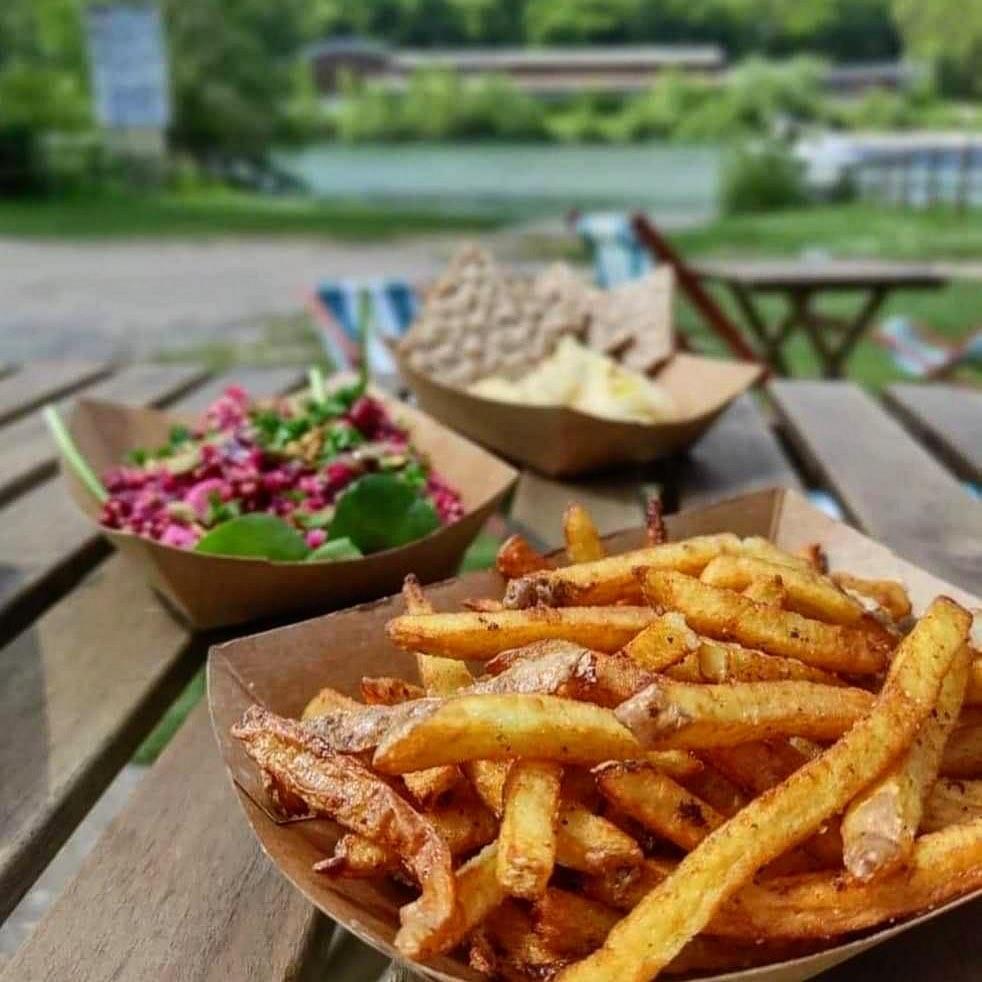 Voir l'article Voir l'article