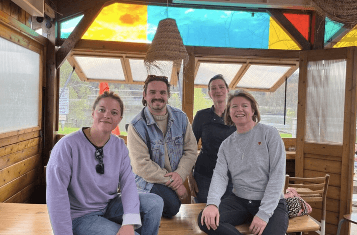 Voir l'article Voir l'article