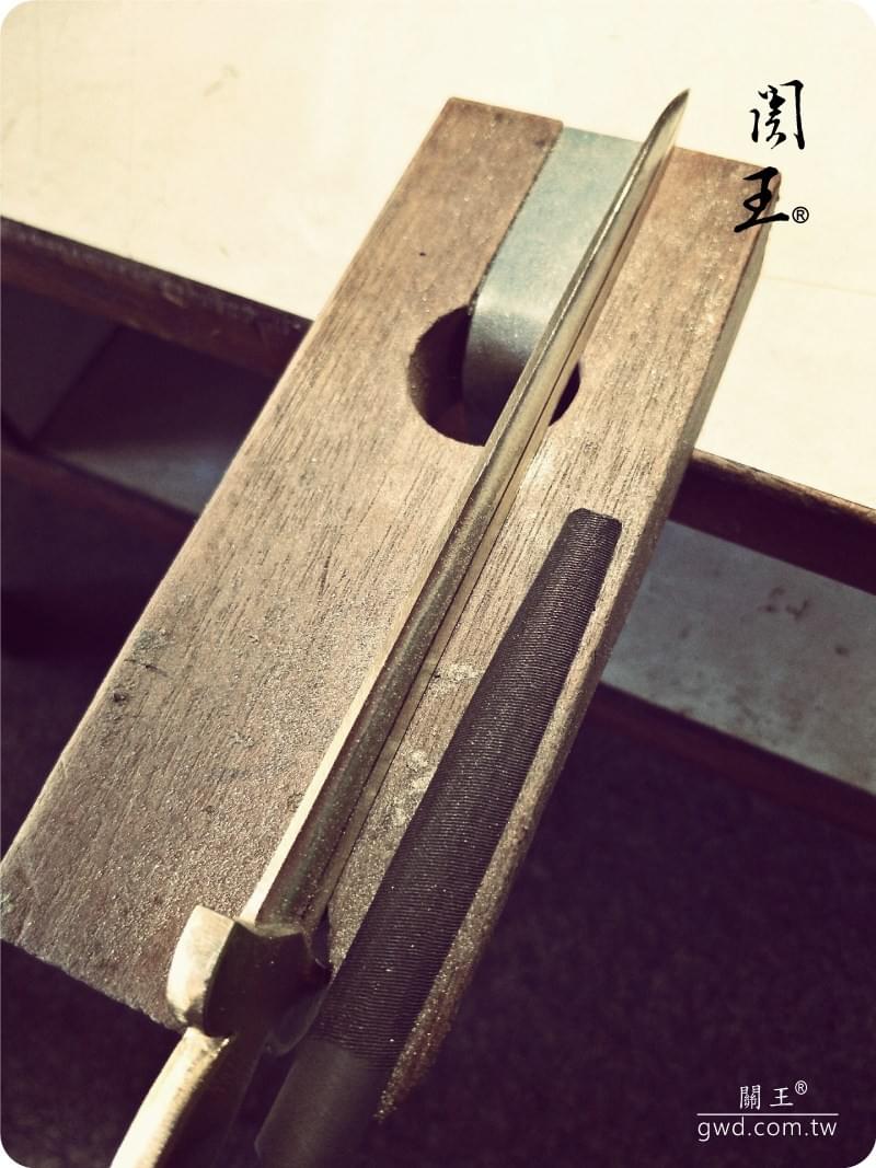 戰國雷龍紋銅劍、博物館銅器創作、九天玄女娘娘法器、神像拂塵訂做、古代軟兵器拂塵、王母娘娘拂塵、九天玄女娘娘雙寶劍、手工訂做神明七星劍、神像刀劍、神明手工劍 戰國雷龍紋銅劍、博物館銅器創作、九天玄女娘娘法器、神像拂塵訂做、古代軟兵器拂塵、王母娘娘拂塵、九天玄女娘娘雙寶劍、手工訂做神明七星劍、神像刀劍、神明手工劍