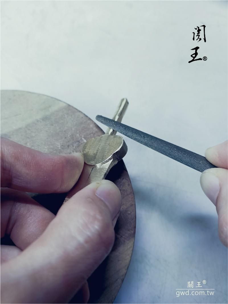 博物館銅器,玄天上帝饕餮龍紋七星劍, 玄天上帝七星劍,手工神明劍,神像配劍,一尺三上帝公法器劍 ,銅劍,北斗七星銅劍,七星劍開光,神明武器,玄天上帝神像雕刻,神像雕刻社,一尺上帝公七星劍,二尺上帝公七星劍,神明七星劍訂做 博物館銅器,玄天上帝饕餮龍紋七星劍, 玄天上帝七星劍,手工神明劍,神像配劍,一尺三上帝公法器劍 ,銅劍,北斗七星銅劍,七星劍開光,神明武器,玄天上帝神像雕刻,神像雕刻社,一尺上帝公七星劍,二尺上帝公七星劍,神明七星劍訂做