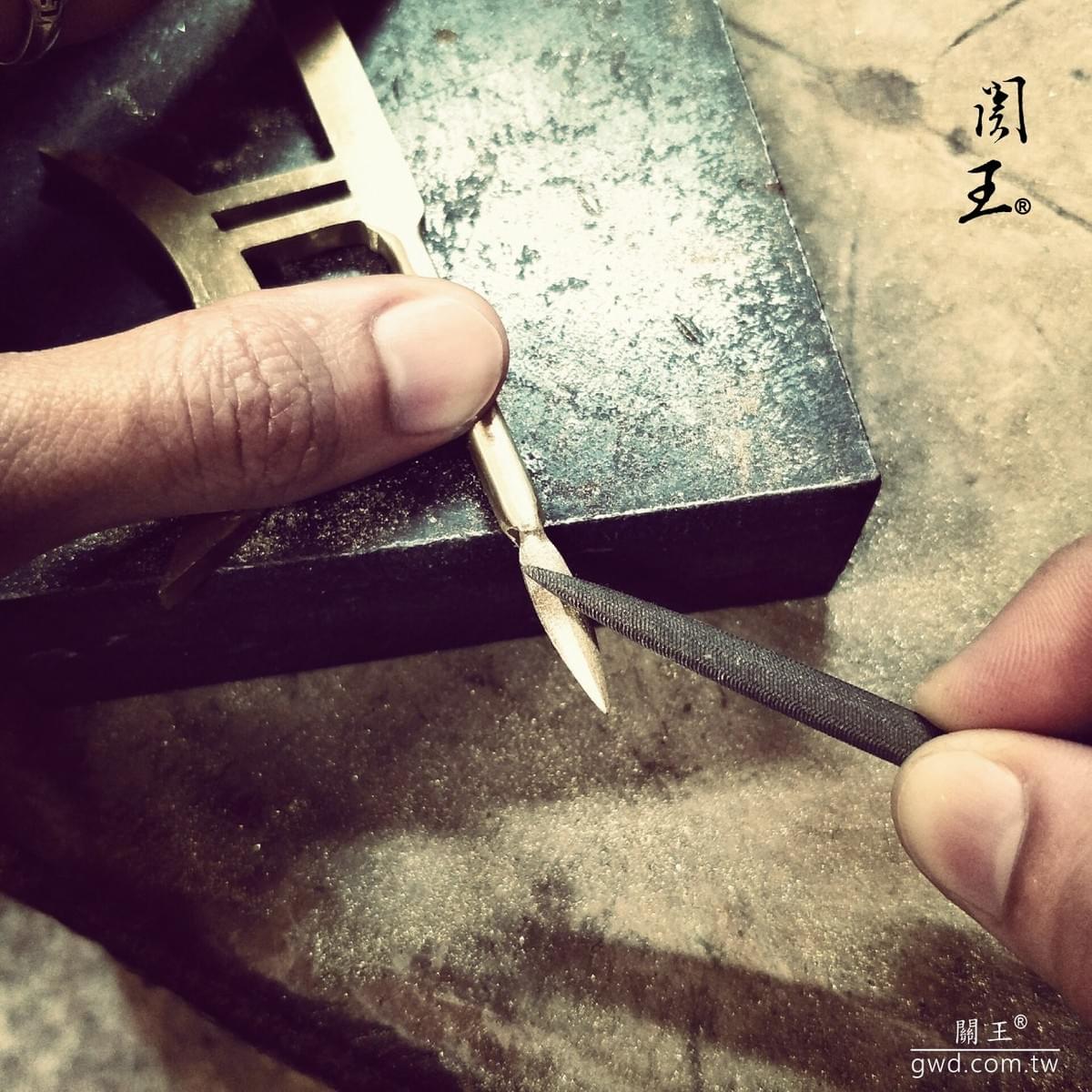 博物館銅器訂做,金吒木吒哪吒太子爺手工兵器,二元帥護手金銅鈎,中壇元帥太子爺,火尖槍乾坤圈,台灣手工火尖槍,護手吳鈎刀劍,三太子槍圈,三太子聖誔千秋,神明生日供品,三太子槍圈訂做,神明古兵器,敬天禮器,神明武器,神明兵器,博物館銅器典藏,金銀銅太子槍圈環,古兵器雙鈎,木吒太子神像雕刻 博物館銅器訂做,金吒木吒哪吒太子爺手工兵器,二元帥護手金銅鈎,中壇元帥太子爺,火尖槍乾坤圈,台灣手工火尖槍,護手吳鈎刀劍,三太子槍圈,三太子聖誔千秋,神明生日供品,三太子槍圈訂做,神明古兵器,敬天禮器,神明武器,神明兵器,博物館銅器典藏,金銀銅太子槍圈環,古兵器雙鈎,木吒太子神像雕刻