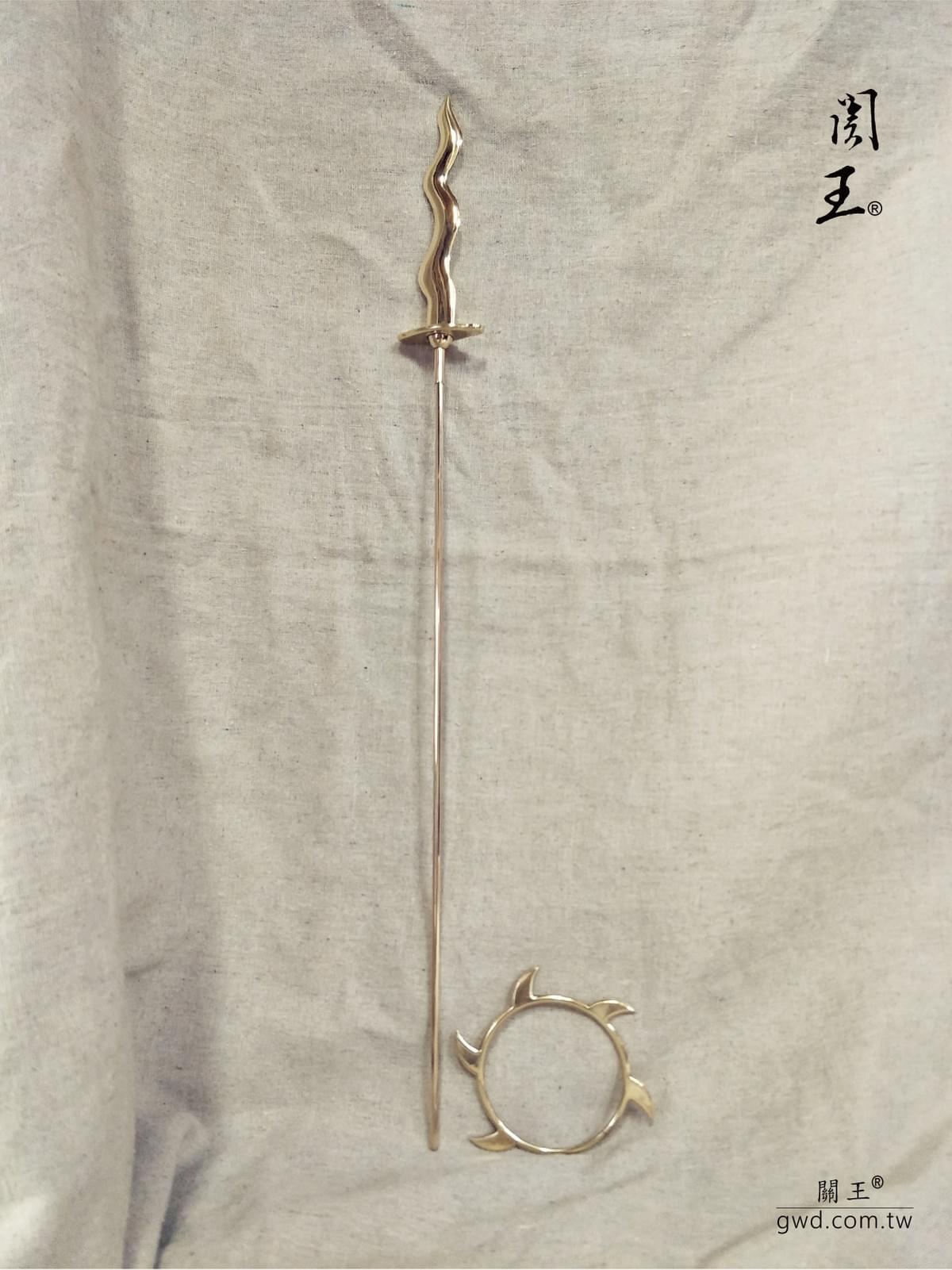 中壇元帥太子爺,火尖槍乾坤圈,台灣手工火尖槍,三太子槍圈,三太子聖誔千秋,神明生日供品,三太子槍圈訂做,神明古兵器,敬天禮器,神明武器,神明兵器,博物館銅器典藏,金銀銅太子槍圈環,金吒木吒哪吒金銅銀武器 中壇元帥太子爺,火尖槍乾坤圈,台灣手工火尖槍,三太子槍圈,三太子聖誔千秋,神明生日供品,三太子槍圈訂做,神明古兵器,敬天禮器,神明武器,神明兵器,博物館銅器典藏,金銀銅太子槍圈環,金吒木吒哪吒金銅銀武器