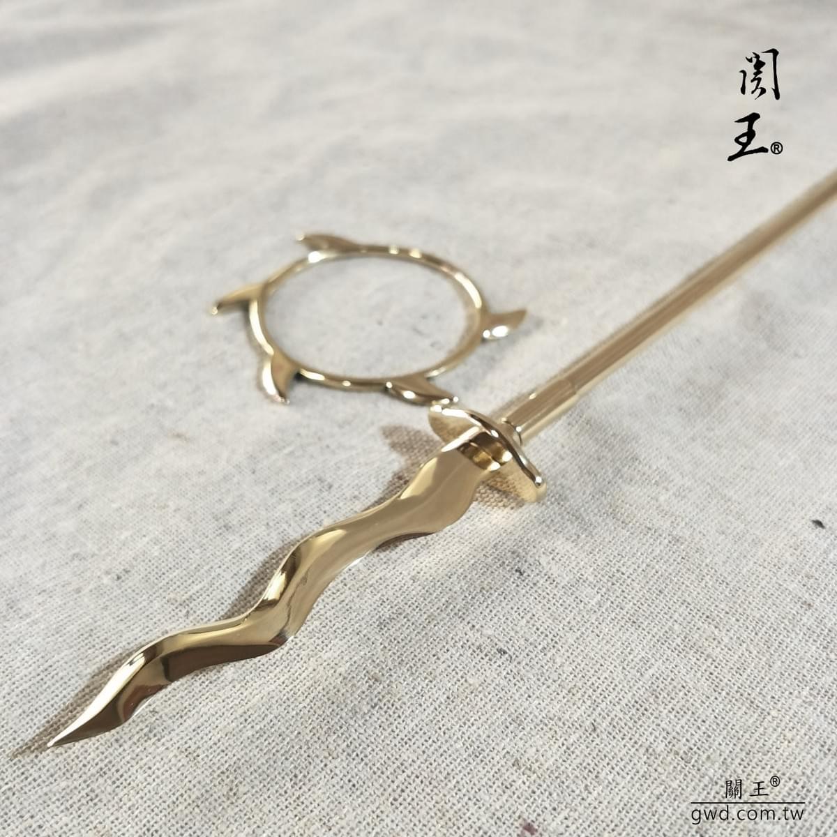 中壇元帥太子爺,火尖槍乾坤圈,台灣手工火尖槍,三太子槍圈,三太子聖誔千秋,神明生日供品,三太子槍圈訂做,神明古兵器,敬天禮器,神明武器,神明兵器,博物館銅器典藏,金銀銅太子槍圈環 中壇元帥太子爺,火尖槍乾坤圈,台灣手工火尖槍,三太子槍圈,三太子聖誔千秋,神明生日供品,三太子槍圈訂做,神明古兵器,敬天禮器,神明武器,神明兵器,博物館銅器典藏,金銀銅太子槍圈環