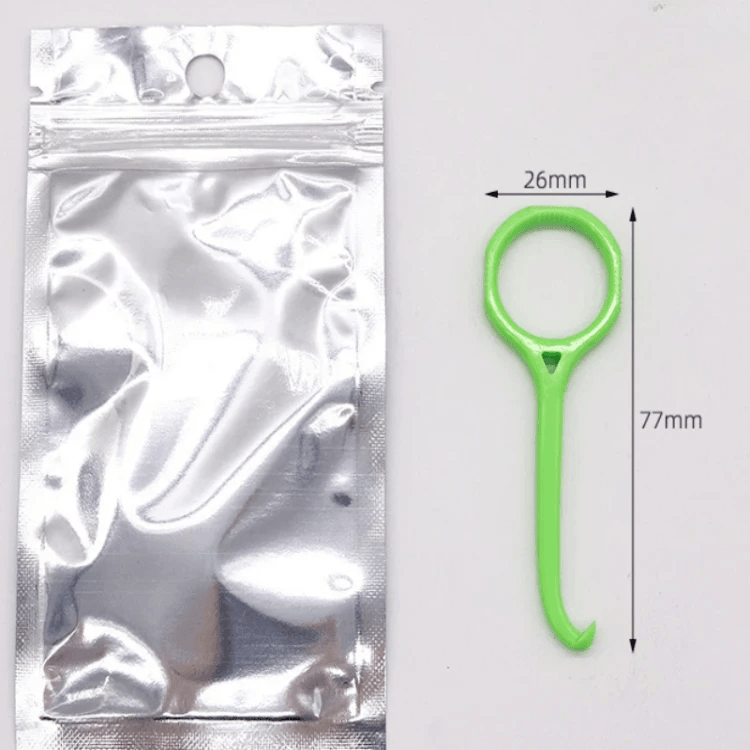 Remove Your Aligners Easily & Safely Remove Your Aligners Easily & Safely