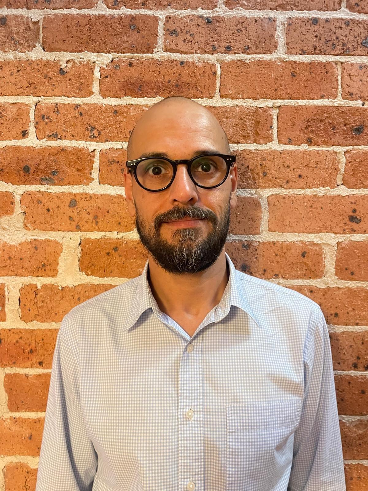 Mukul Kadian, Gestalt psychotherapist supporting anxiety, trauma and life transitions Mukul Kadian, Gestalt psychotherapist supporting anxiety, trauma and life transitions