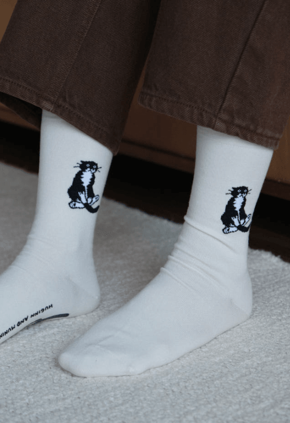 sitting mo socks - ivory