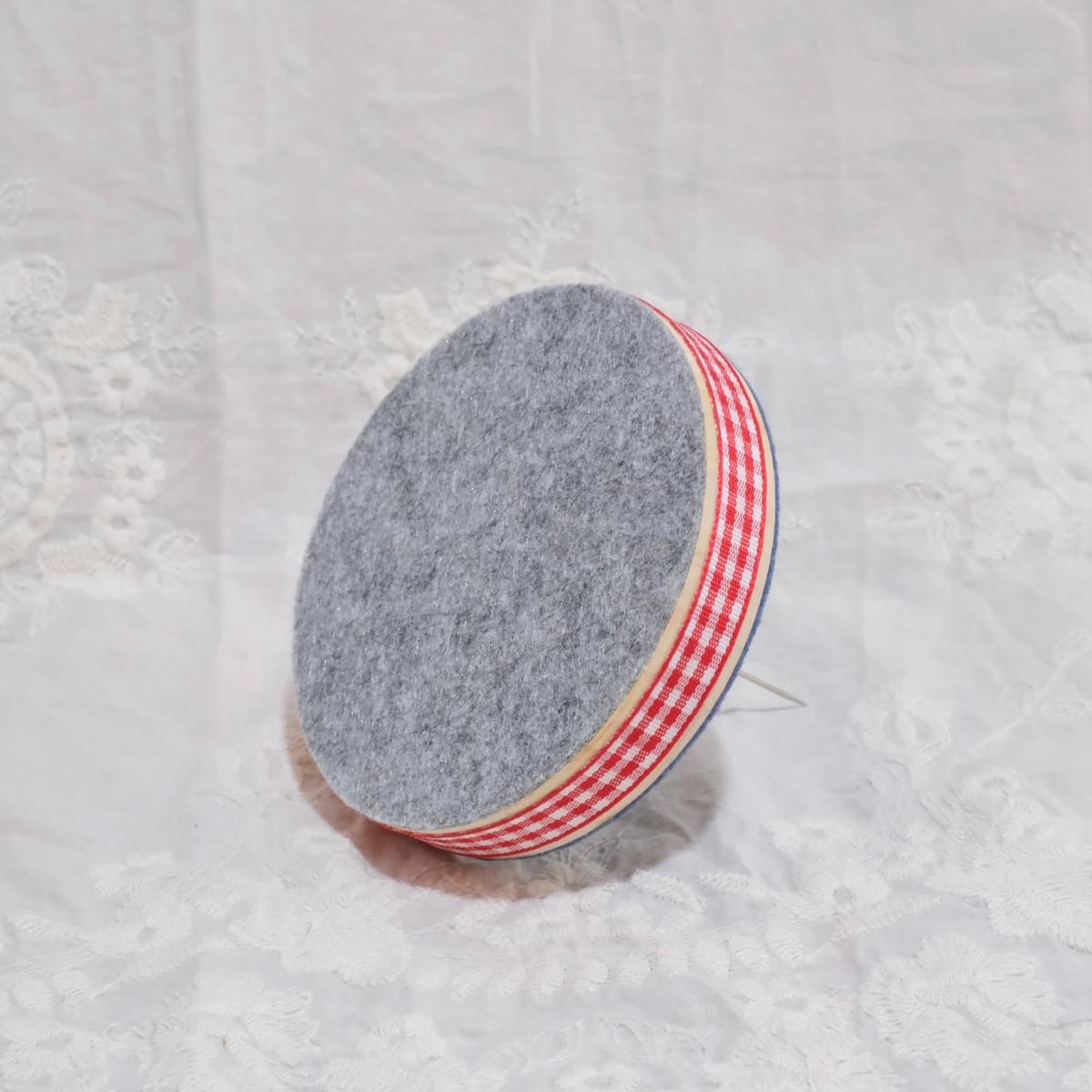 ★ 娃娃支架 - 紅格子