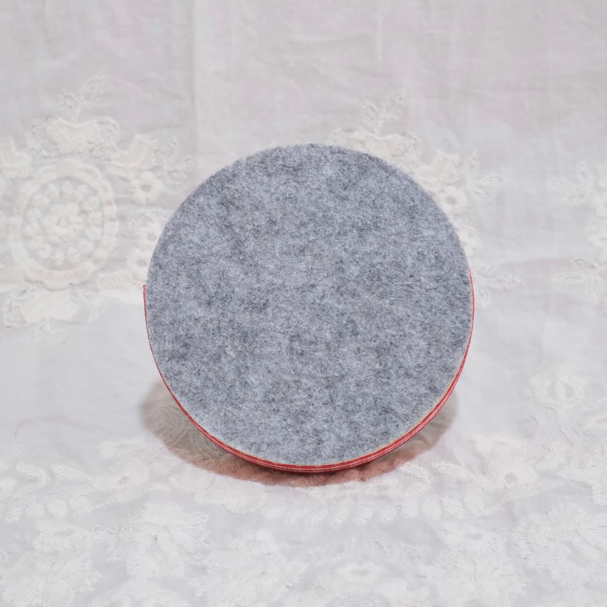 ★ 娃娃支架 - 紅格子