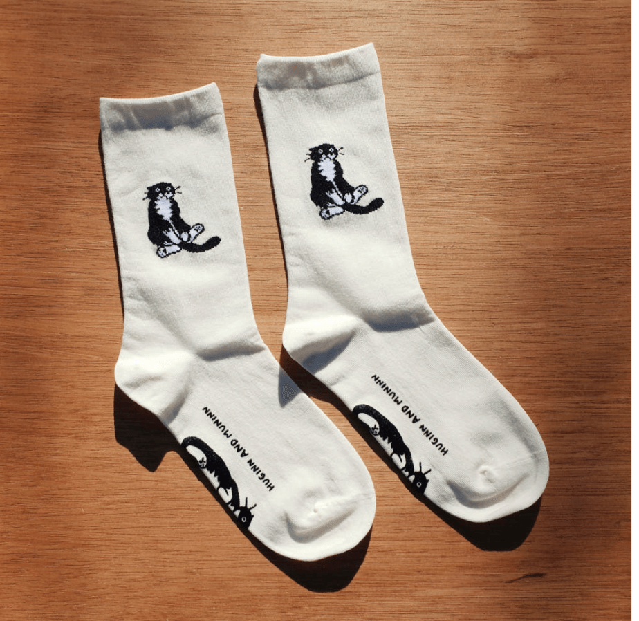 sitting mo socks - ivory